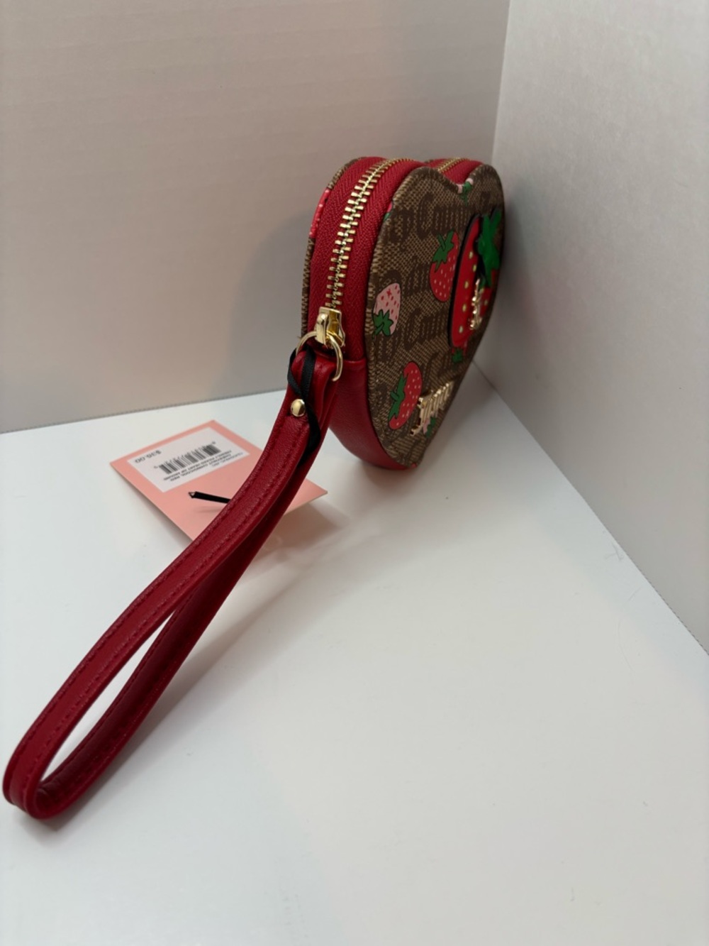 Juicy Couture Heart Strawberry Wristlet zip around wallet - Picture 4 of 4
